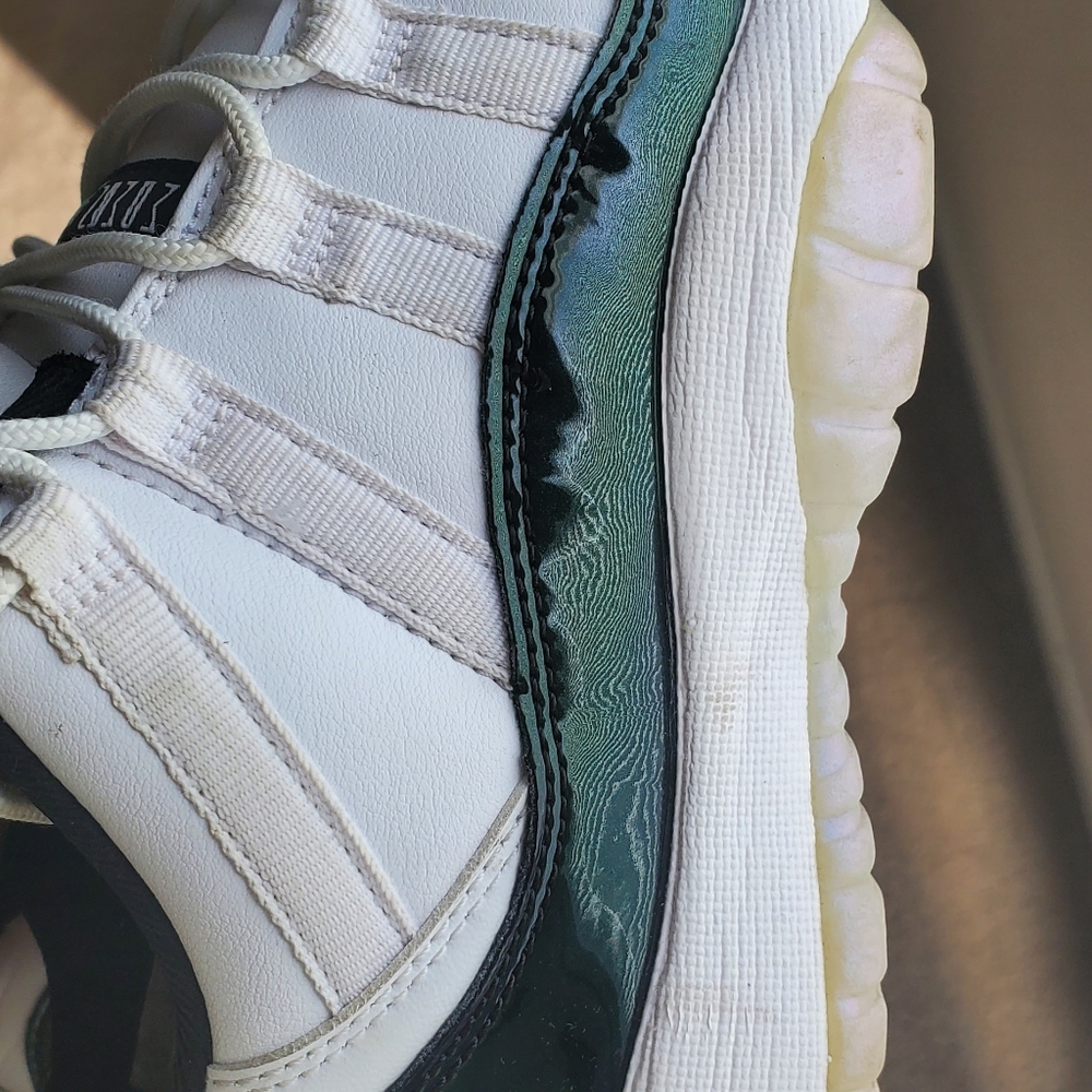 Jordan retro 11 Low Emerald